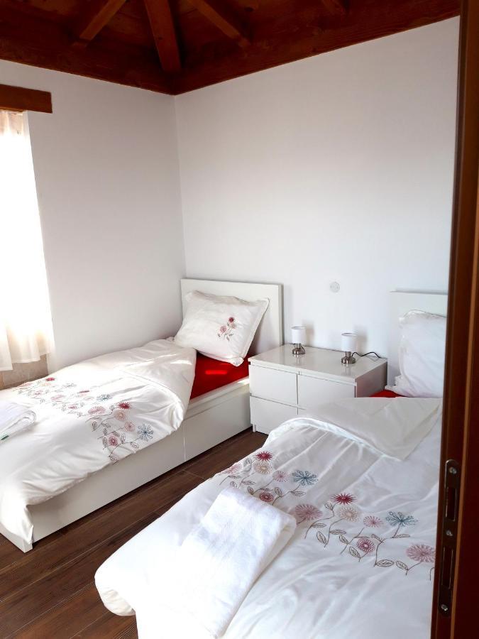 Villa Luksa Grožnjan Esterno foto